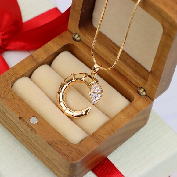 "Rose Gold Curved Segment Pendant with Crystals, XPPT1308 - Picture 10 of 12